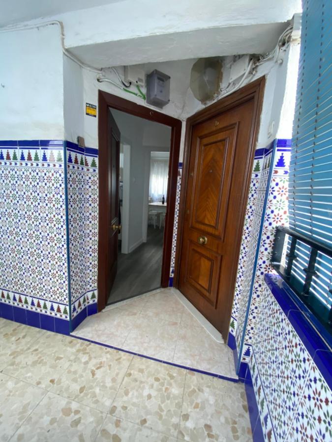 Piso Junto Al Hospital Macarena Sevilla